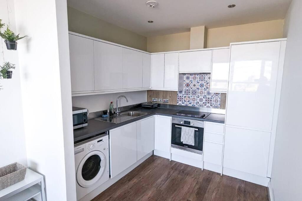 1 Bedroom City Centre Apartment Birmingham Dış mekan fotoğraf